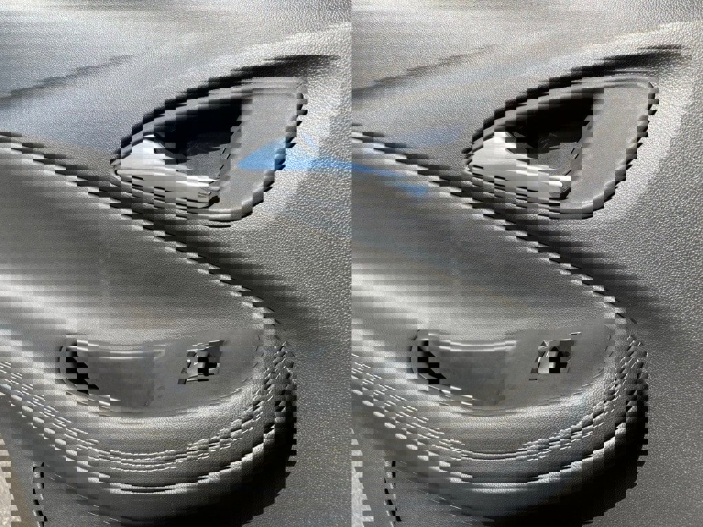 Used 2025 Buick Encore GX Preferred image 12