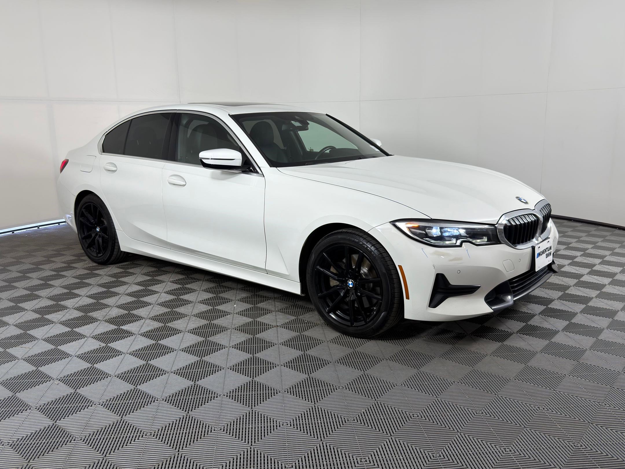 Used 2019 BMW 330i Sedan w/ Convenience Package image 7