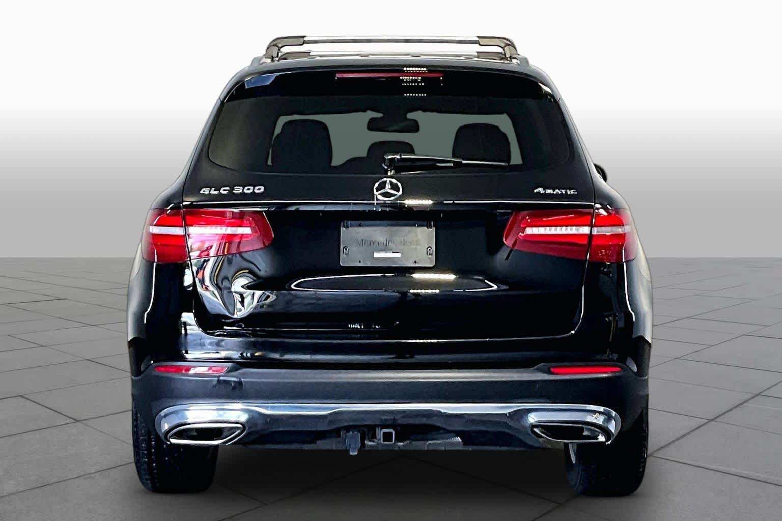 Used 2017 Mercedes-Benz GLC 300 4MATIC image 5