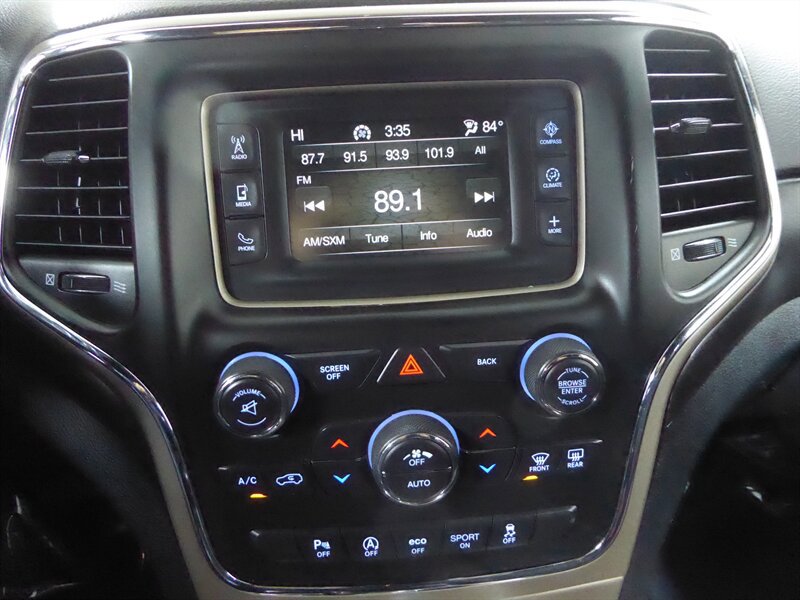 Used 2016 Jeep Grand Cherokee Laredo w/ Quick Order Package 23E AWD/4WD image 14