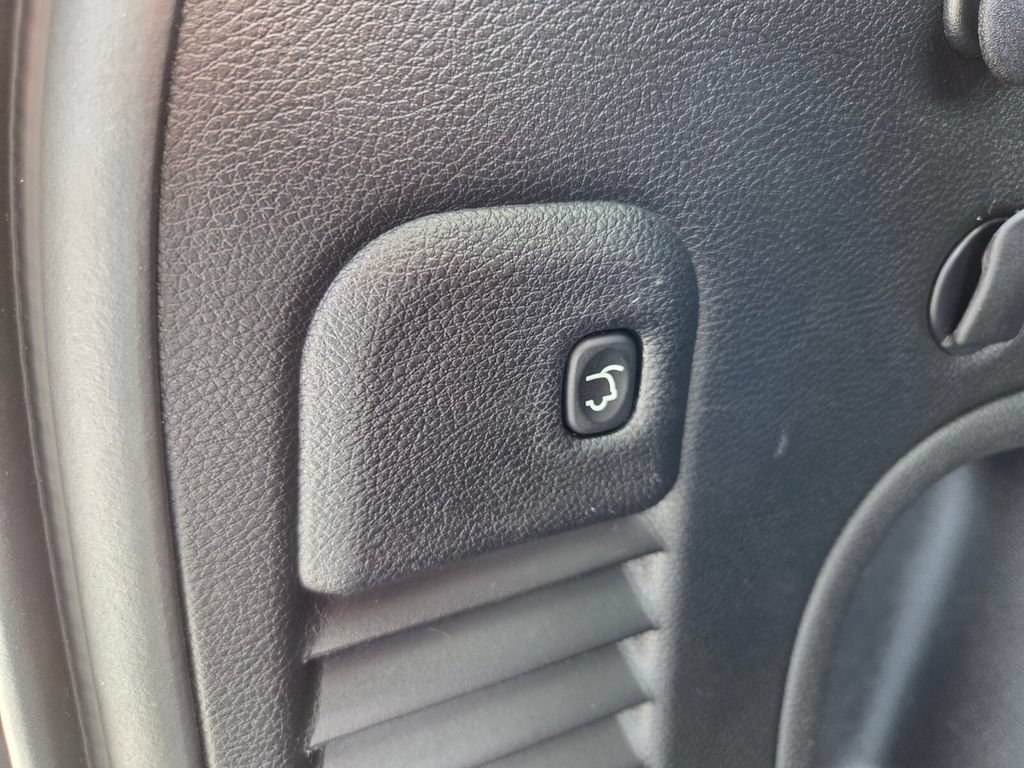 Used 2021 Jeep Grand Cherokee Limited X RWD image 10