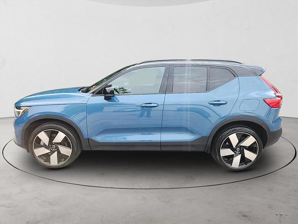 Certified 2023 Volvo XC40 Recharge Ultimate w/ Protection Package Premier AWD/4WD image 2