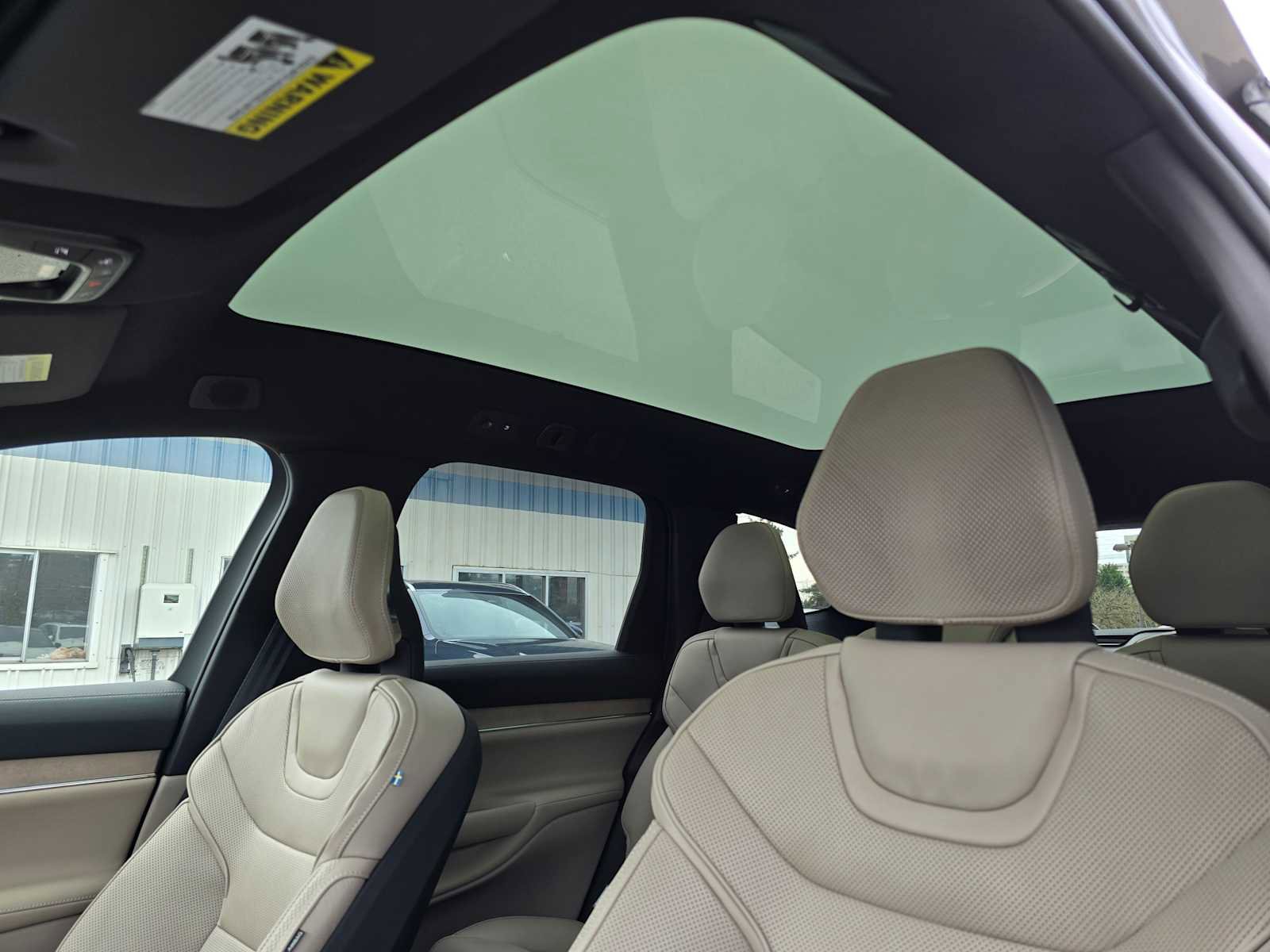 New 2026 Volvo EX90 Ultra image 24