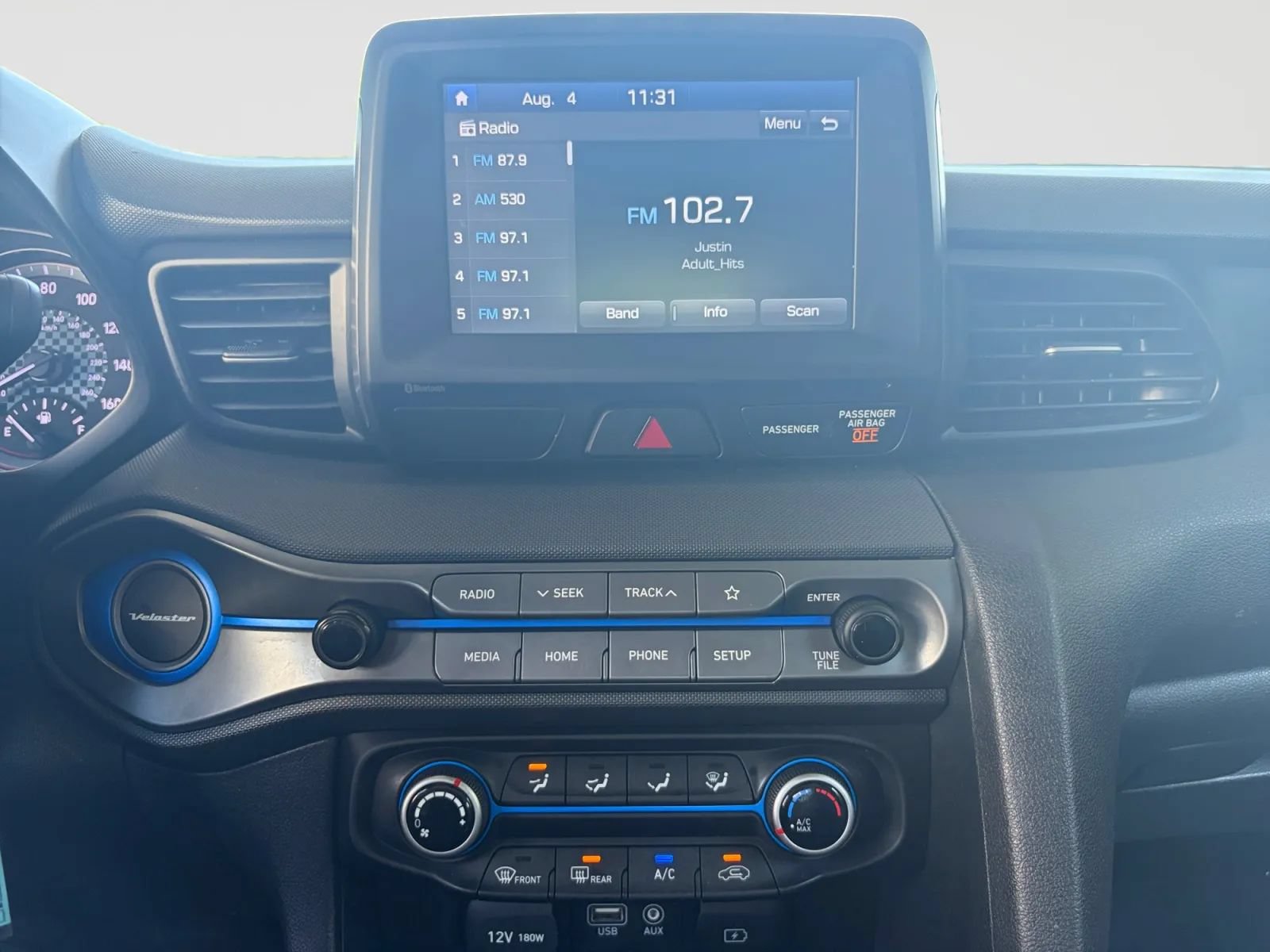 Used 2020 Hyundai Veloster 2.0 FWD image 22
