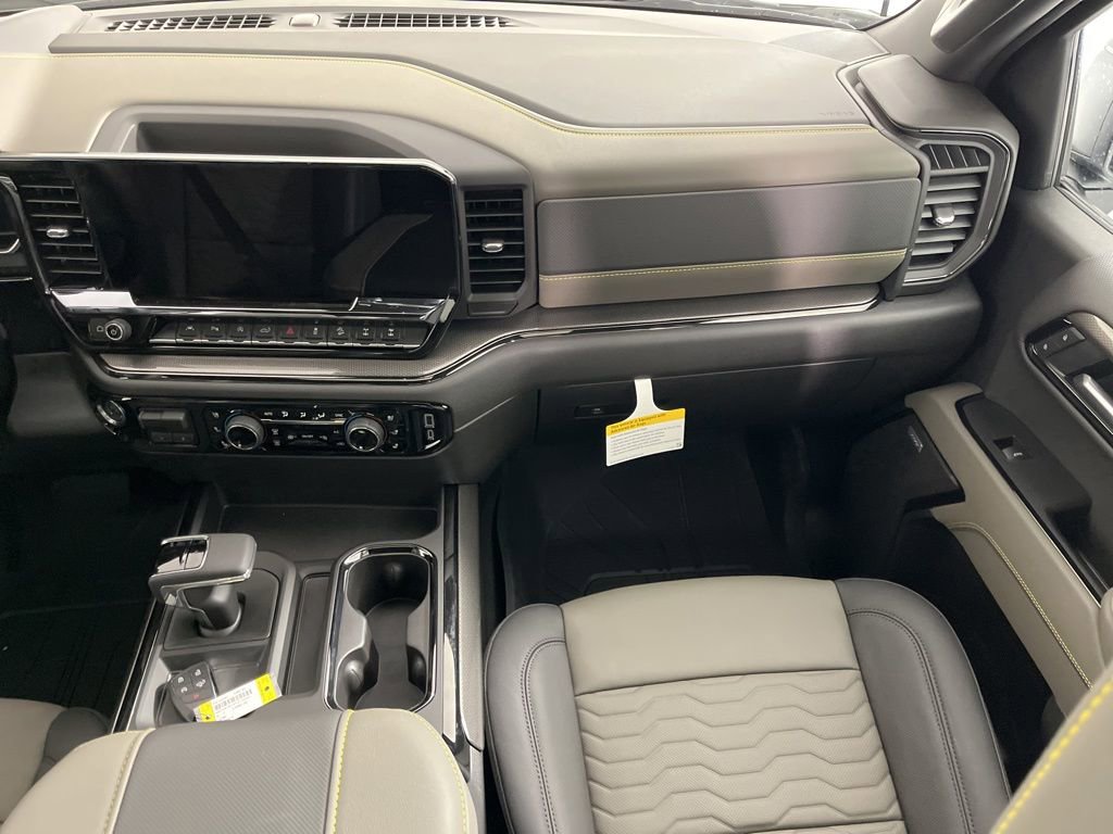 New 2026 Chevrolet Silverado 1500 ZR2 image 17