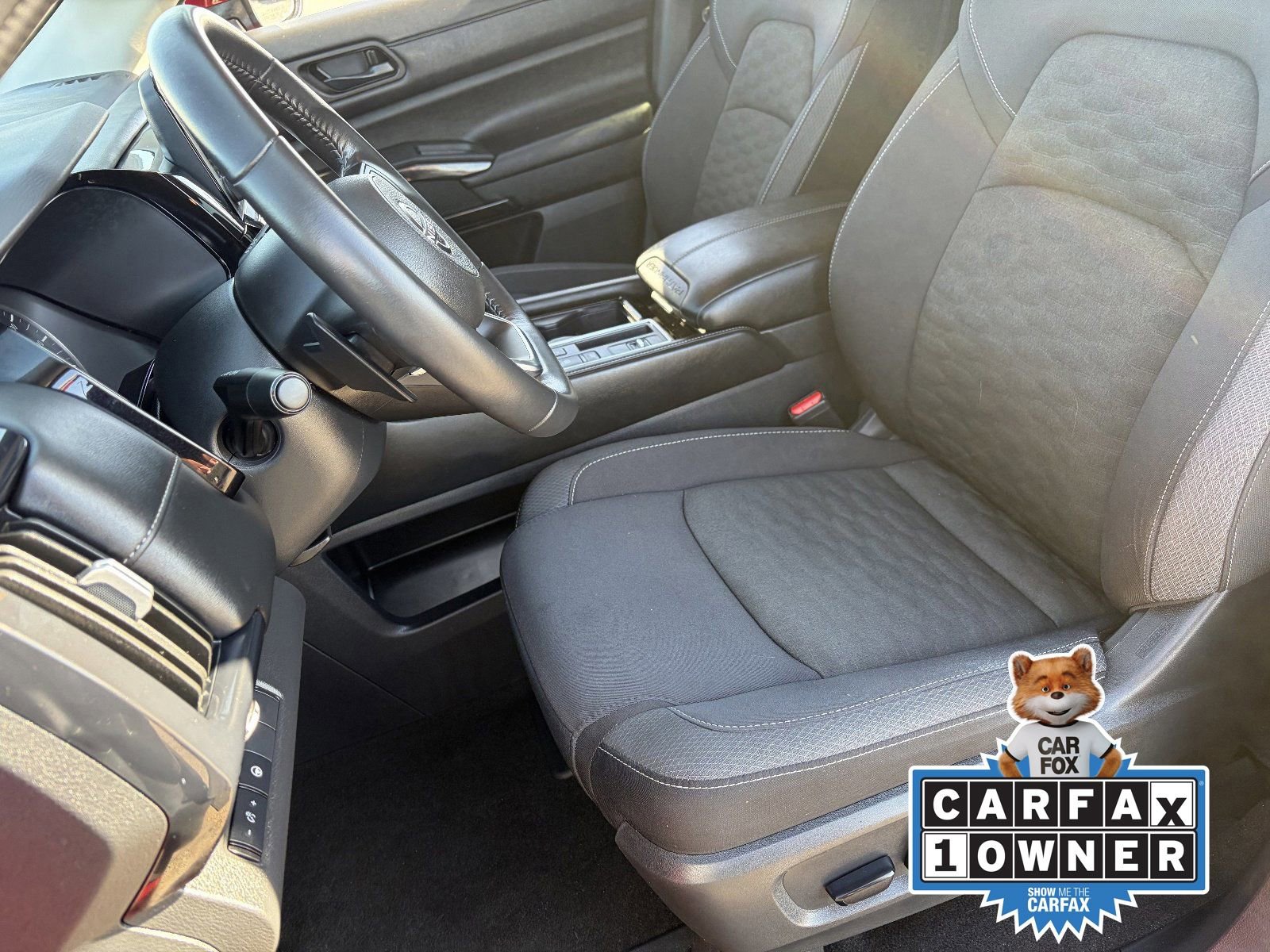 Certified 2024 Nissan Pathfinder SV w/ Black Appearance Package image 21