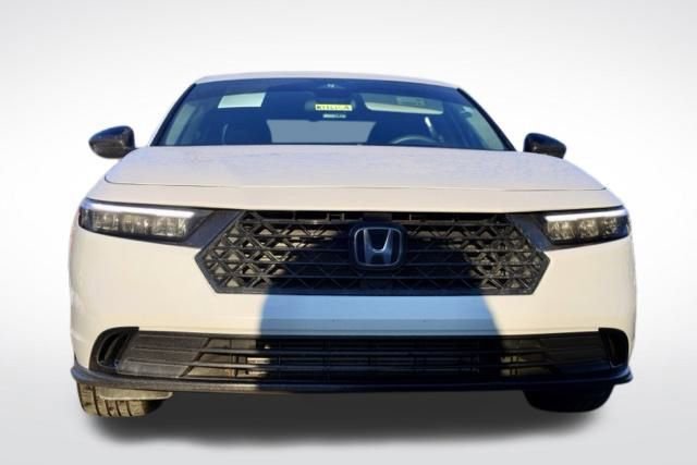 Used 2025 Honda Accord SE image 4