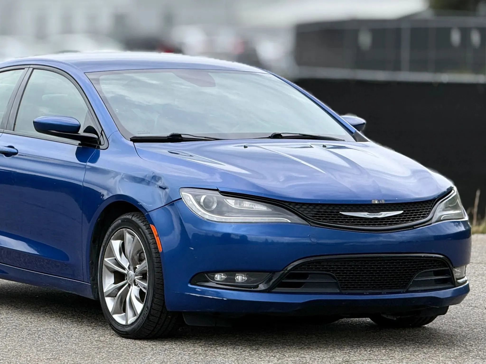 Used 2015 Chrysler 200 S w/ Navigation & Sound Group I image 15