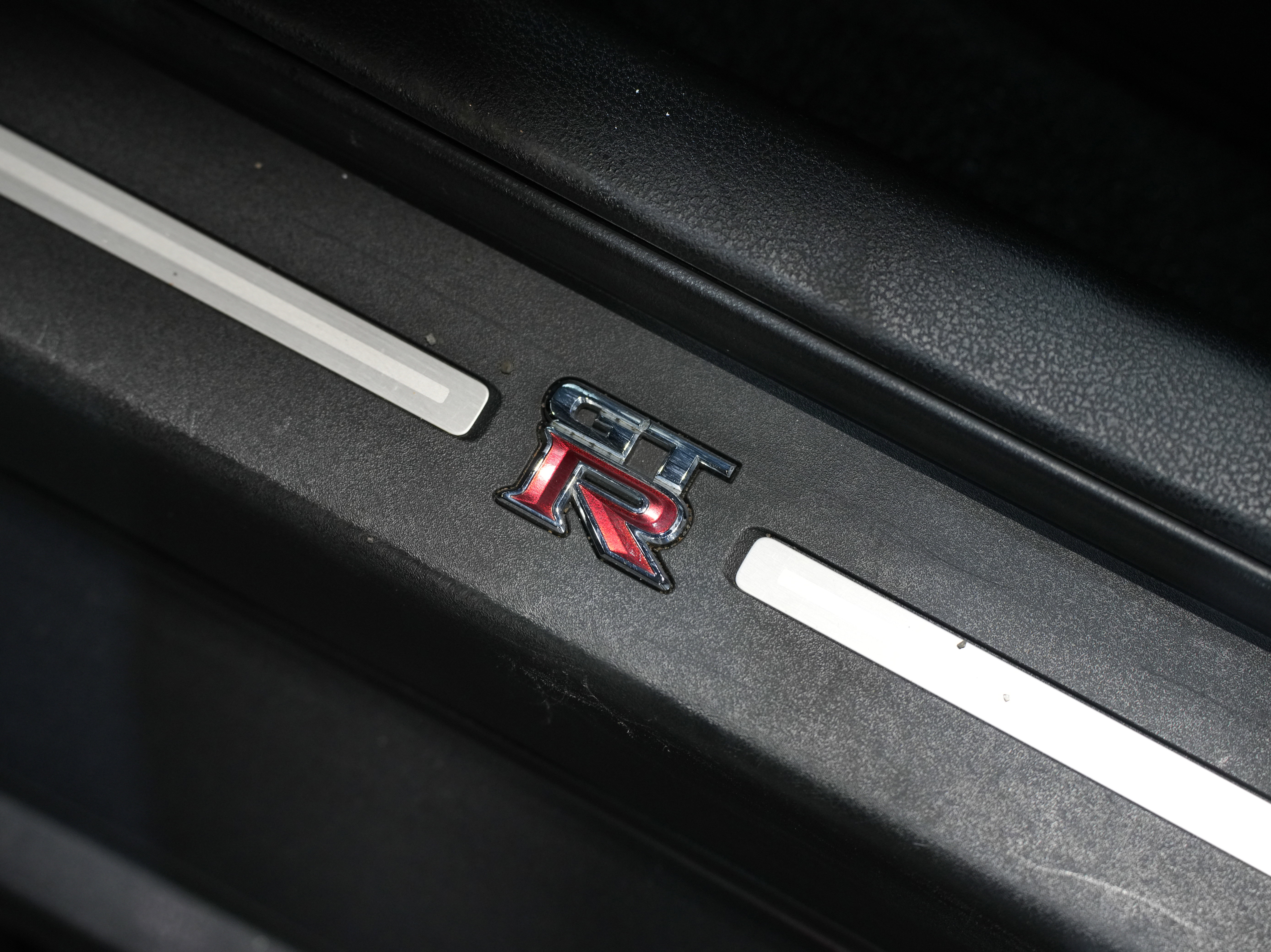 Used 2015 Nissan GT-R Premium image 27