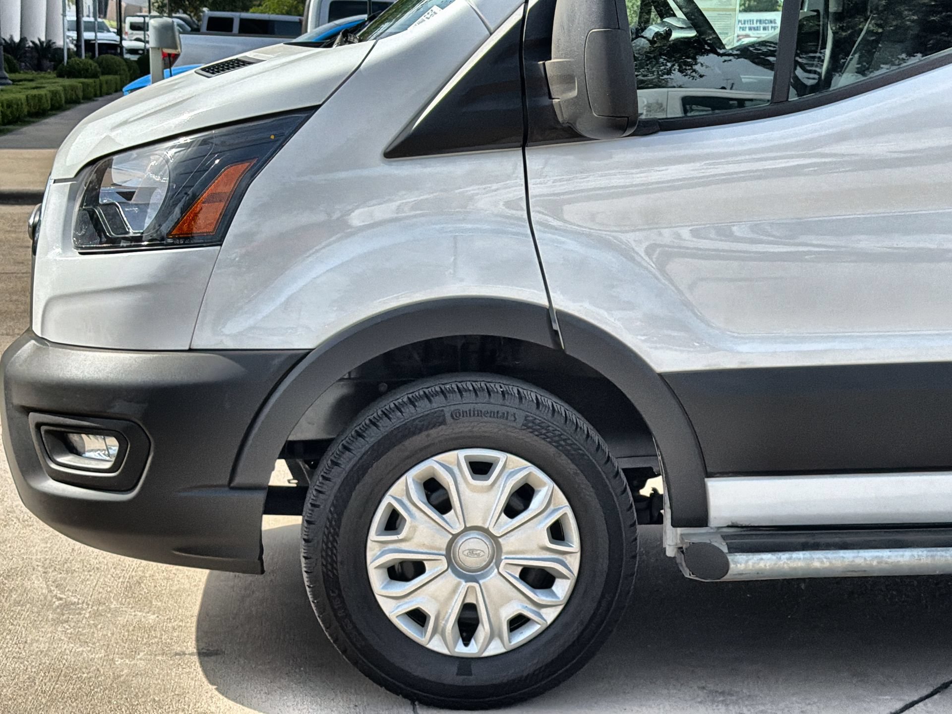 Certified 2025 Ford Transit 250 Low Roof w/ Exterior Upgrade Package RWD image 10