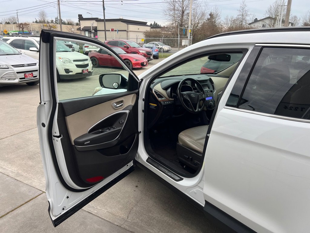 Used 2013 Hyundai Santa Fe Sport 2.0T FWD image 9