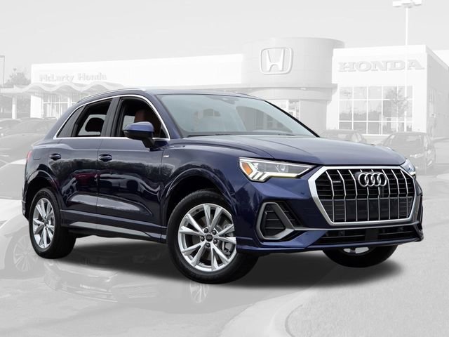 Used 2025 Audi Q3 2.0T Premium image 22