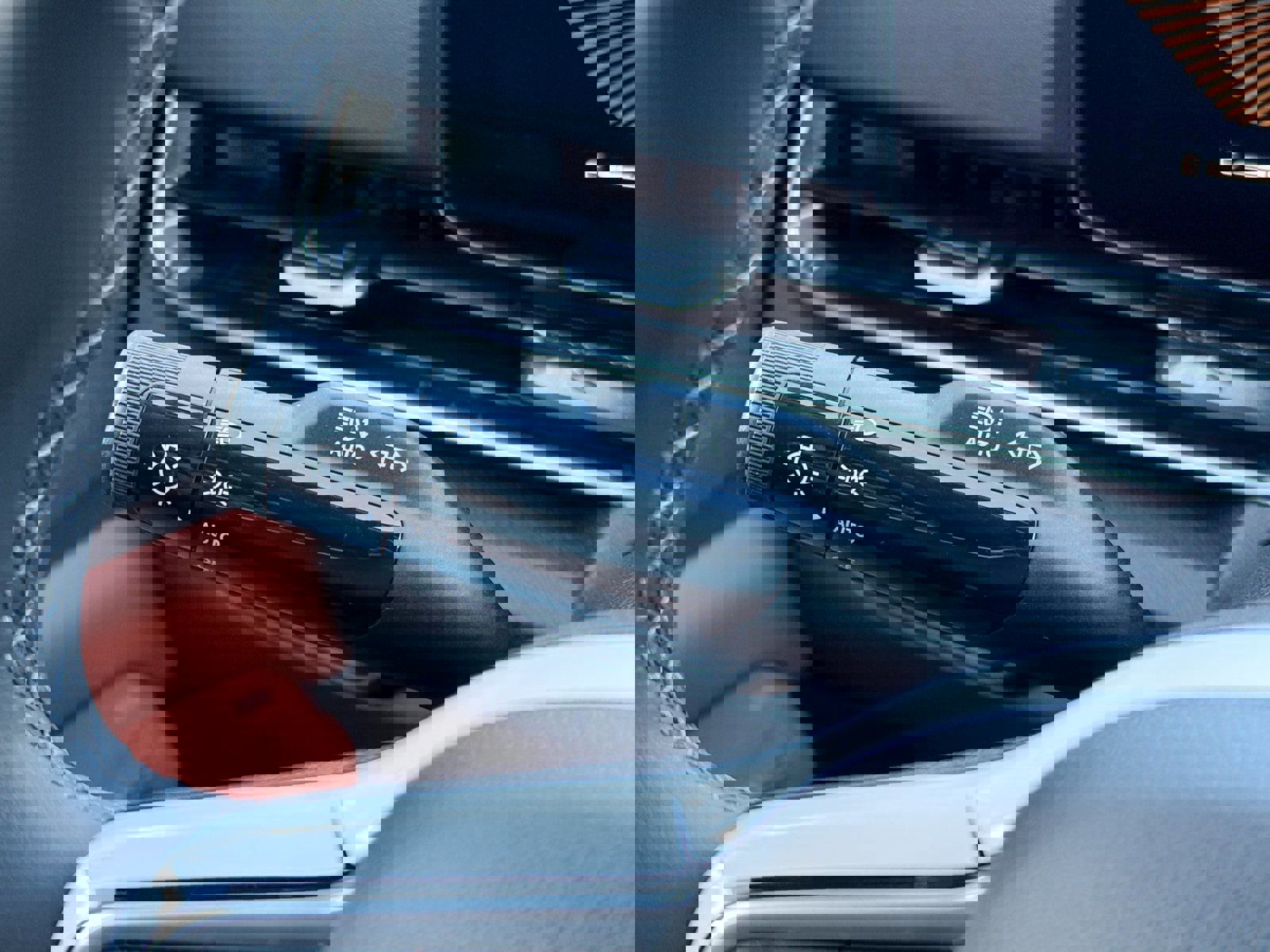 New 2026 Kia Carnival EX image 26