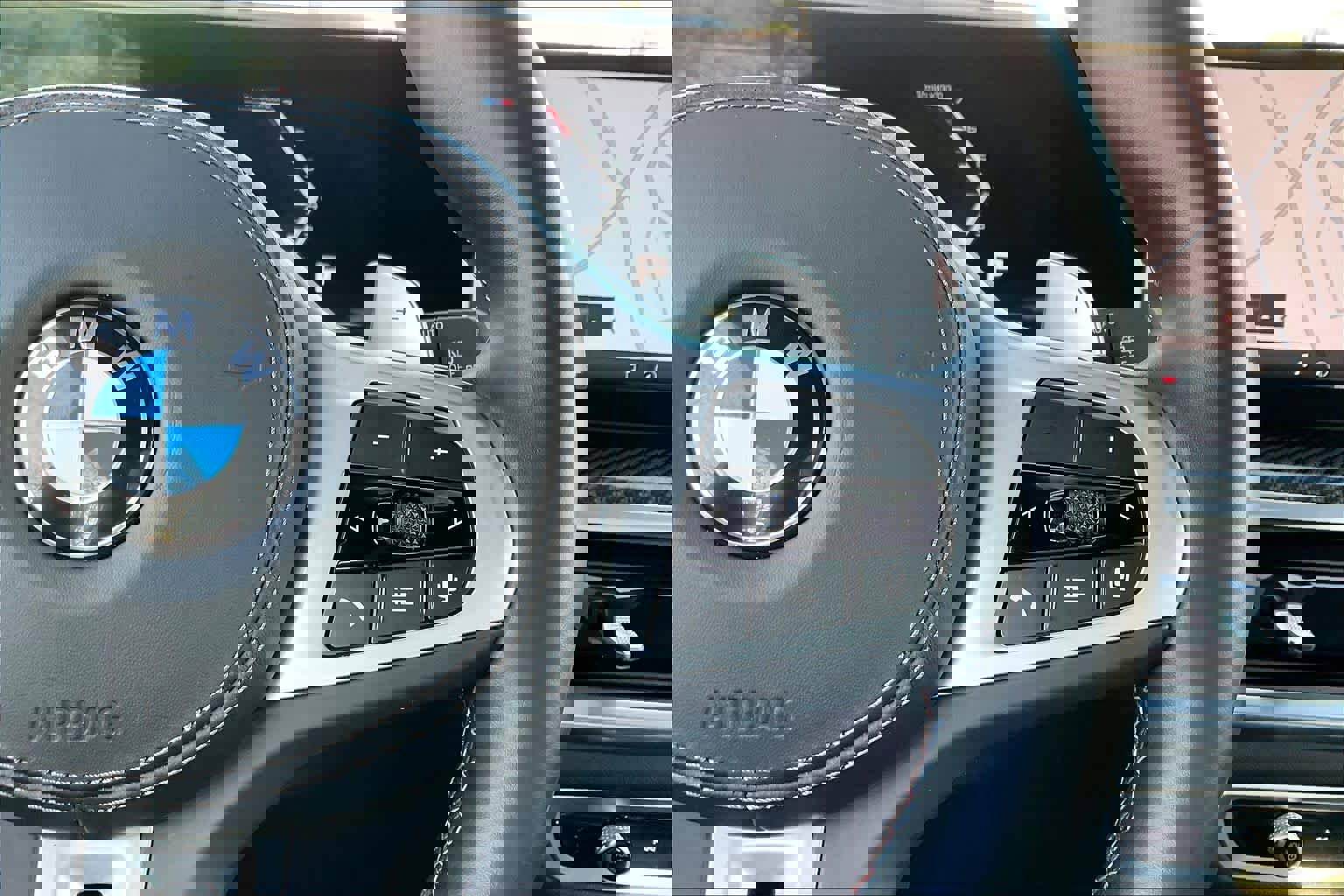 Used 2025 BMW X7 M60i image 27