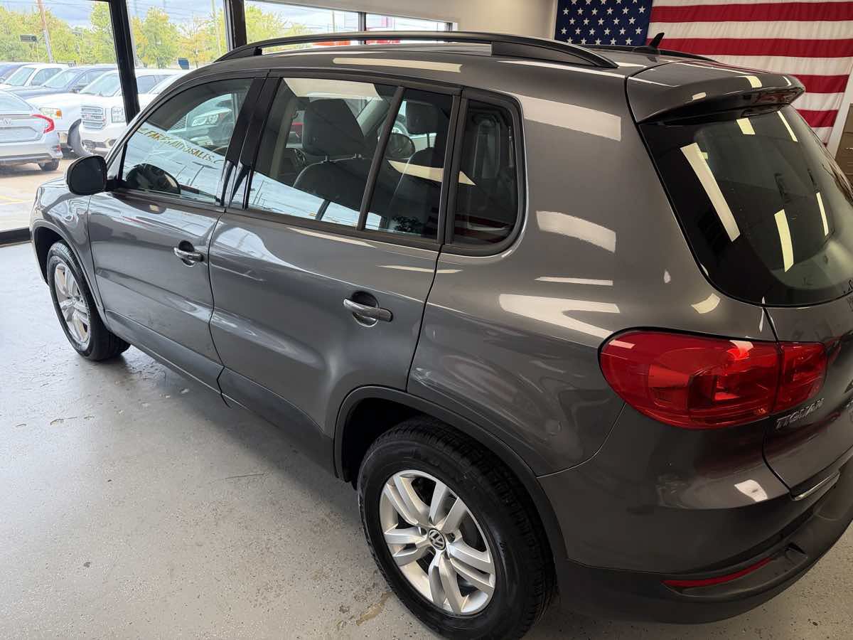 Used 2016 Volkswagen Tiguan S FWD image 5