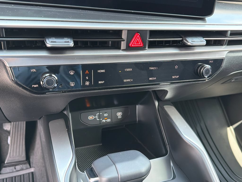 New 2026 Kia Sorento LX FWD image 26