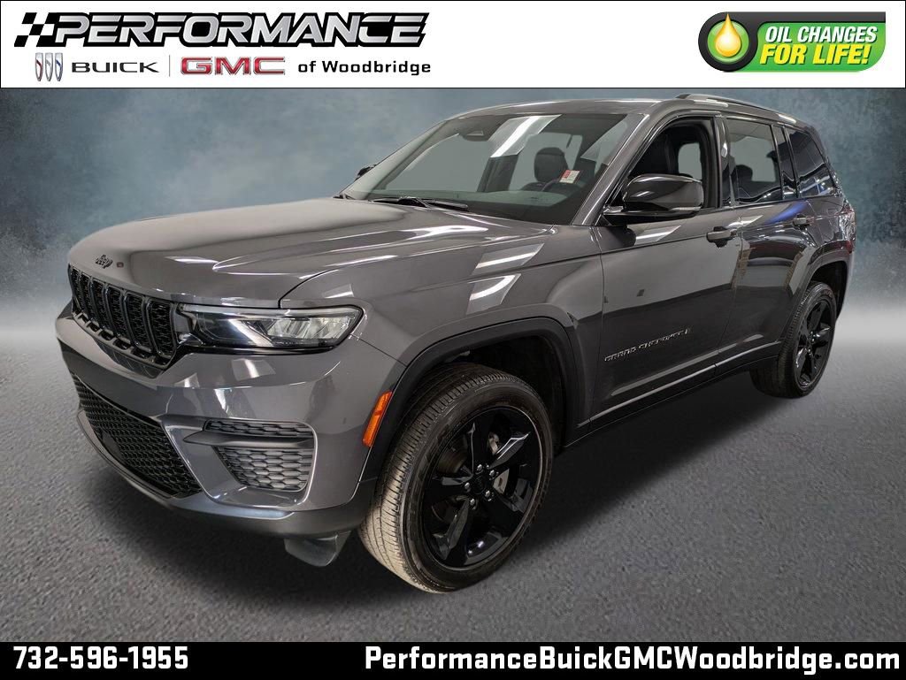 Used 2024 Jeep Grand Cherokee Altitude