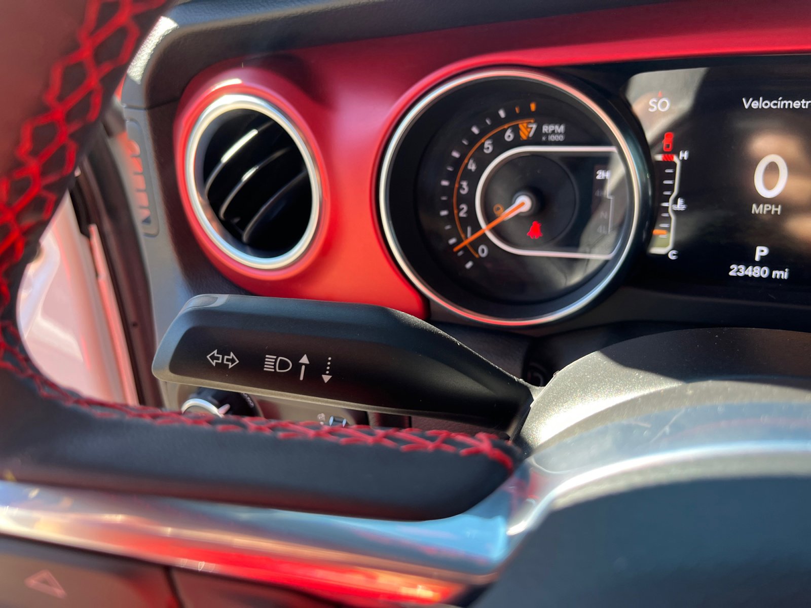 Used 2023 Jeep Gladiator Rubicon w/ Trailer Tow Package image 12