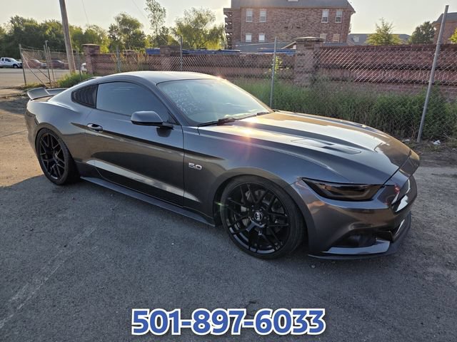 Used 2016 Ford Mustang GT RWD image 3