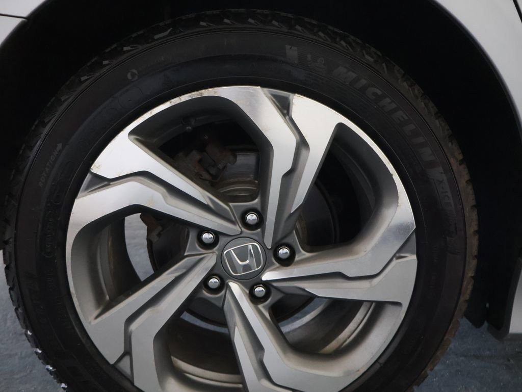 Used 2018 Honda Accord EX image 31