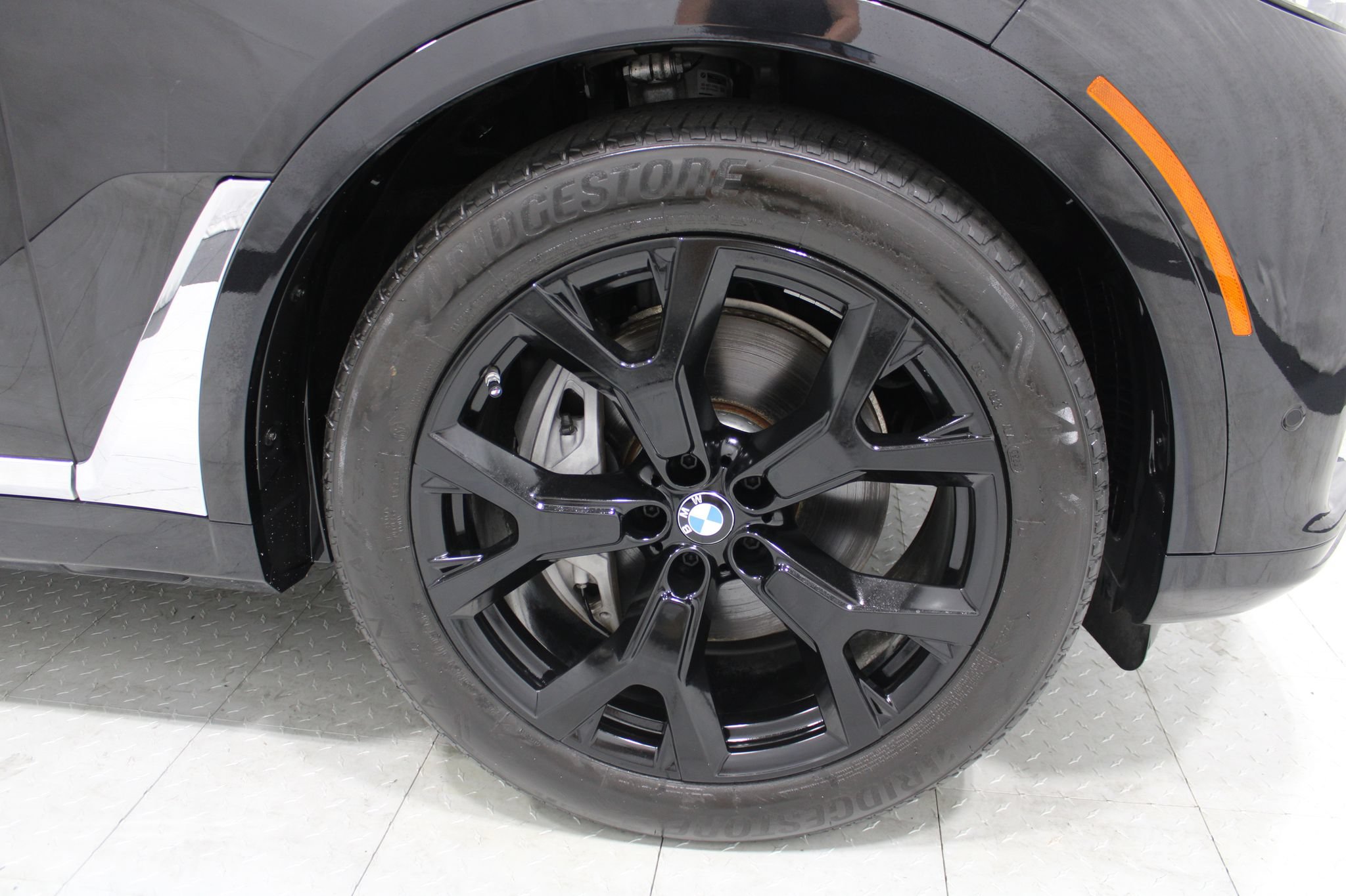Used 2020 BMW X7 xDrive40i w/ Premium Package AWD/4WD image 5