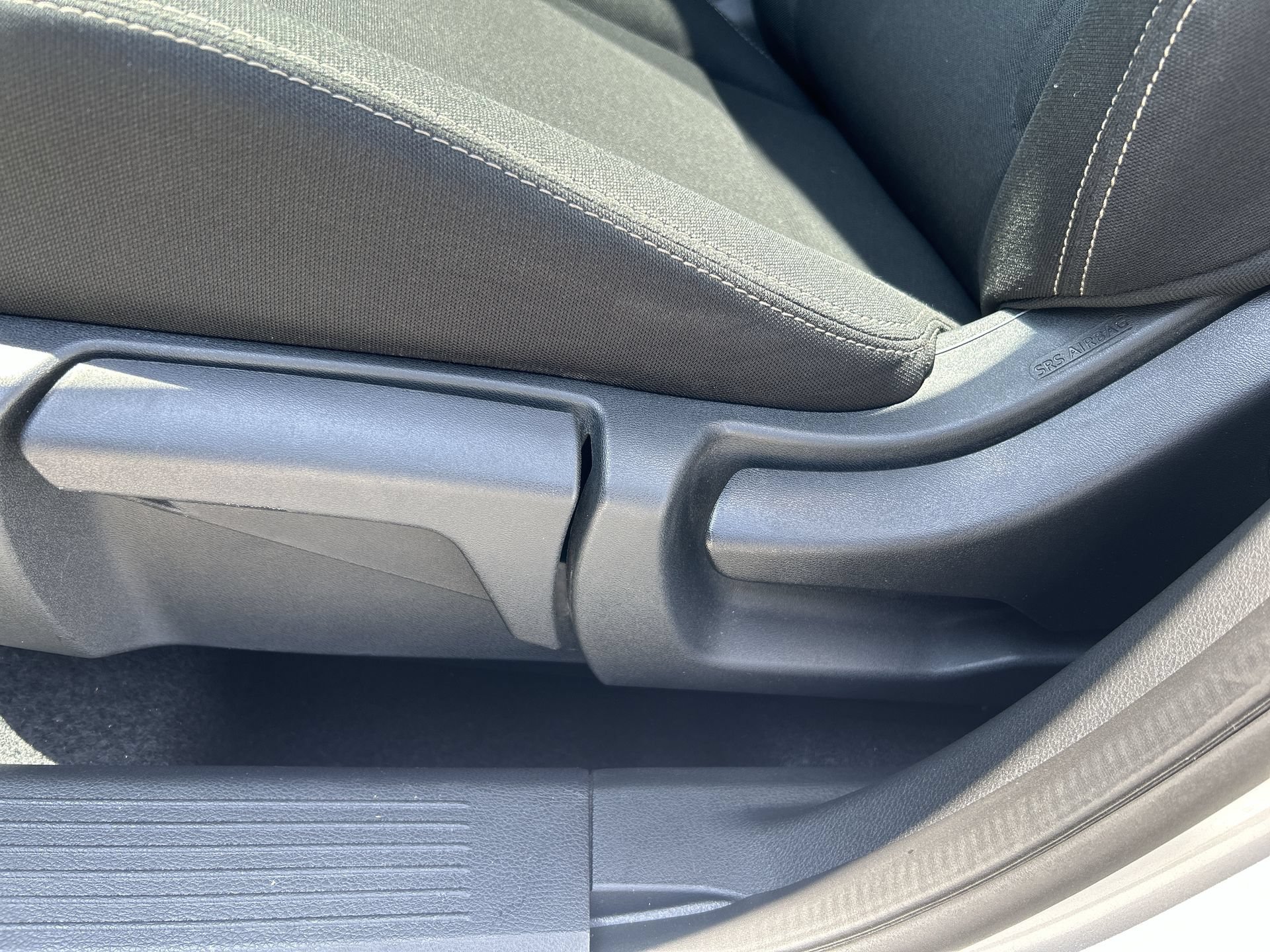 Used 2024 Nissan Rogue S AWD/4WD image 14