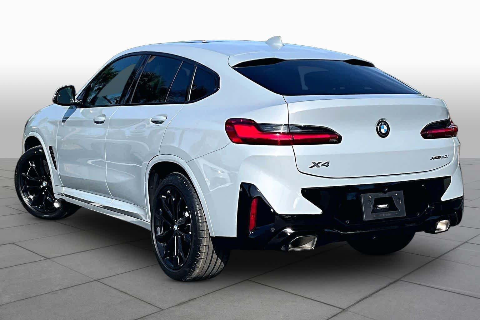 Used 2023 BMW X4 xDrive30i w/ M Sport Package AWD/4WD image 12