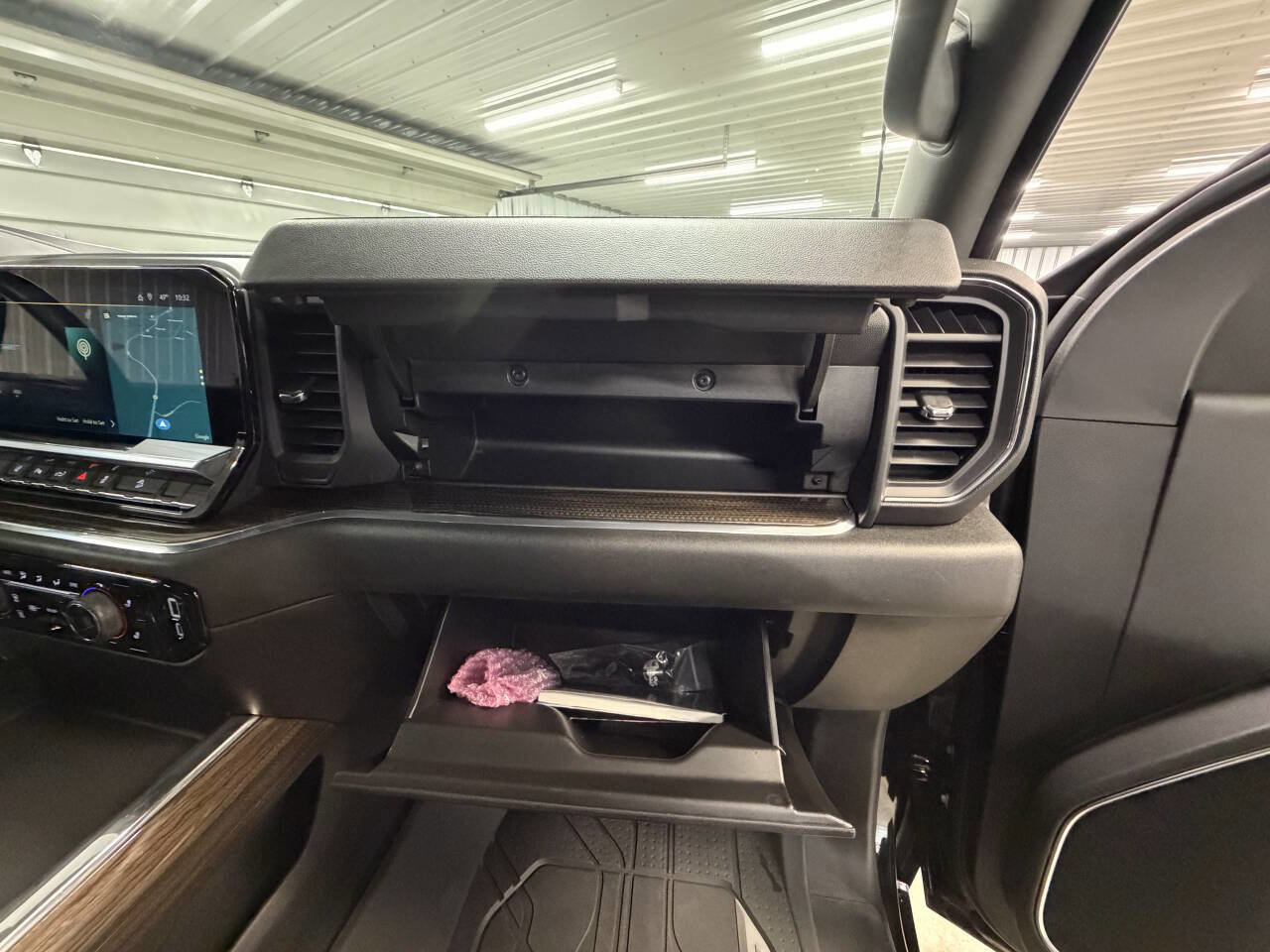 Used 2025 Chevrolet Silverado 2500 LT w/ Z71 Chrome Sport Edition image 33