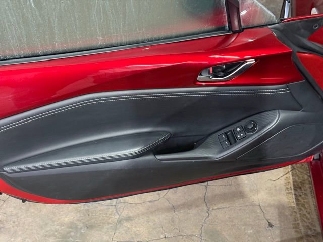 Used 2021 MAZDA MX-5 Miata RF Grand Touring image 11
