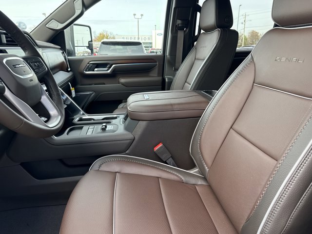 New 2026 GMC Sierra 3500 Denali w/ Denali Reserve Package image 5