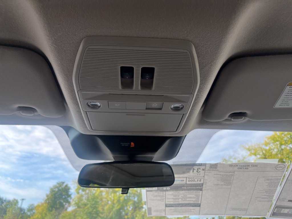 New 2027 Nissan Kicks SR w/ SR Premium Package FWD image 44