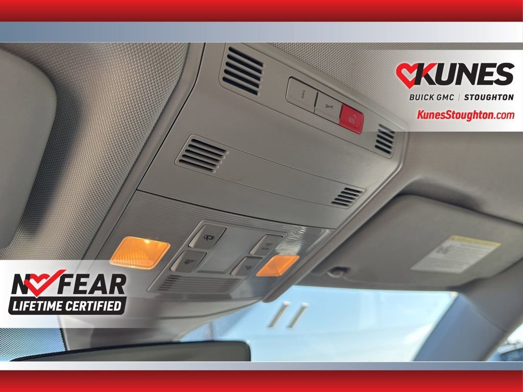 Used 2024 Volkswagen Jetta SE image 34