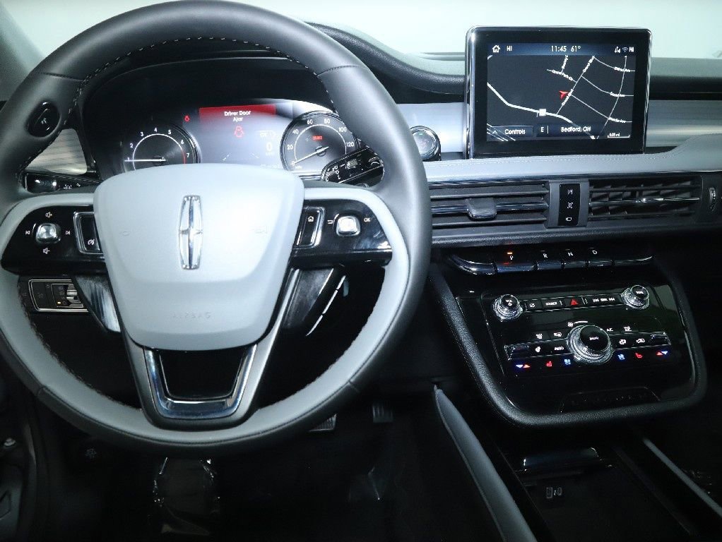 Used 2022 Lincoln Corsair AWD w/ Equipment Group 101A image 28