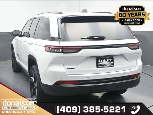 Used 2023 Jeep Grand Cherokee Altitude image 4