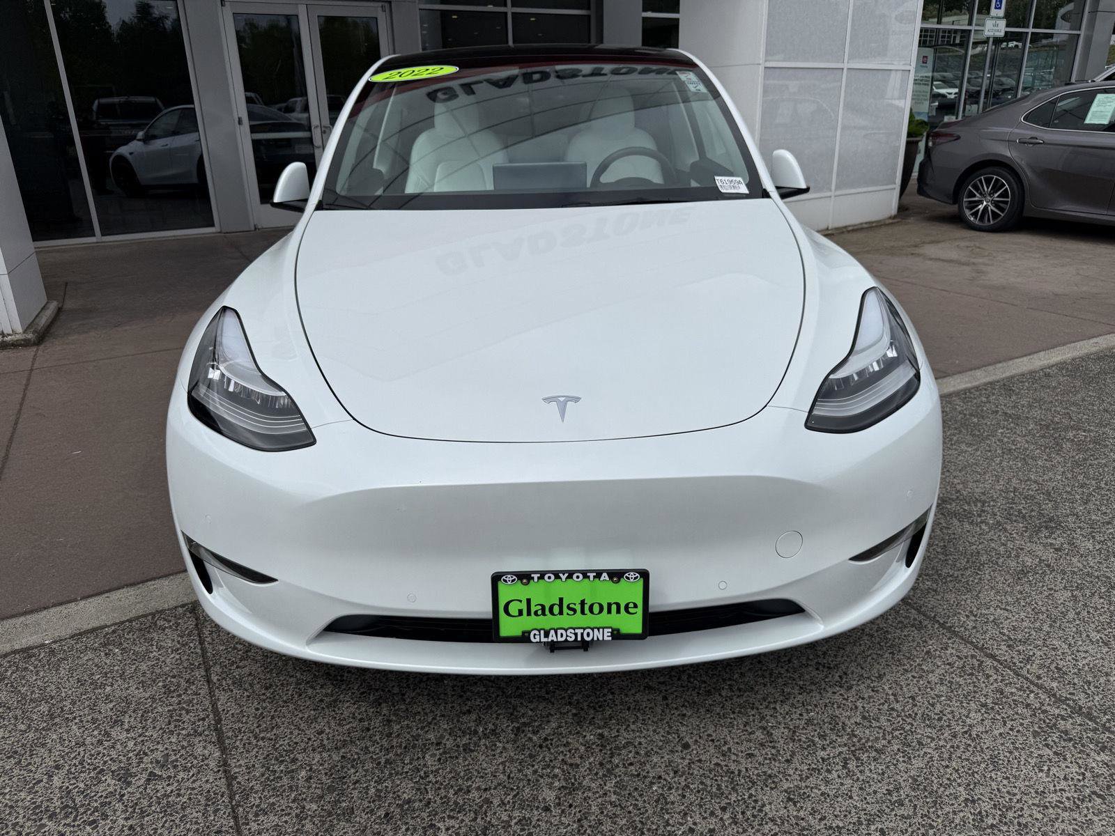 Used 2022 Tesla Model Y Long Range AWD/4WD image 26