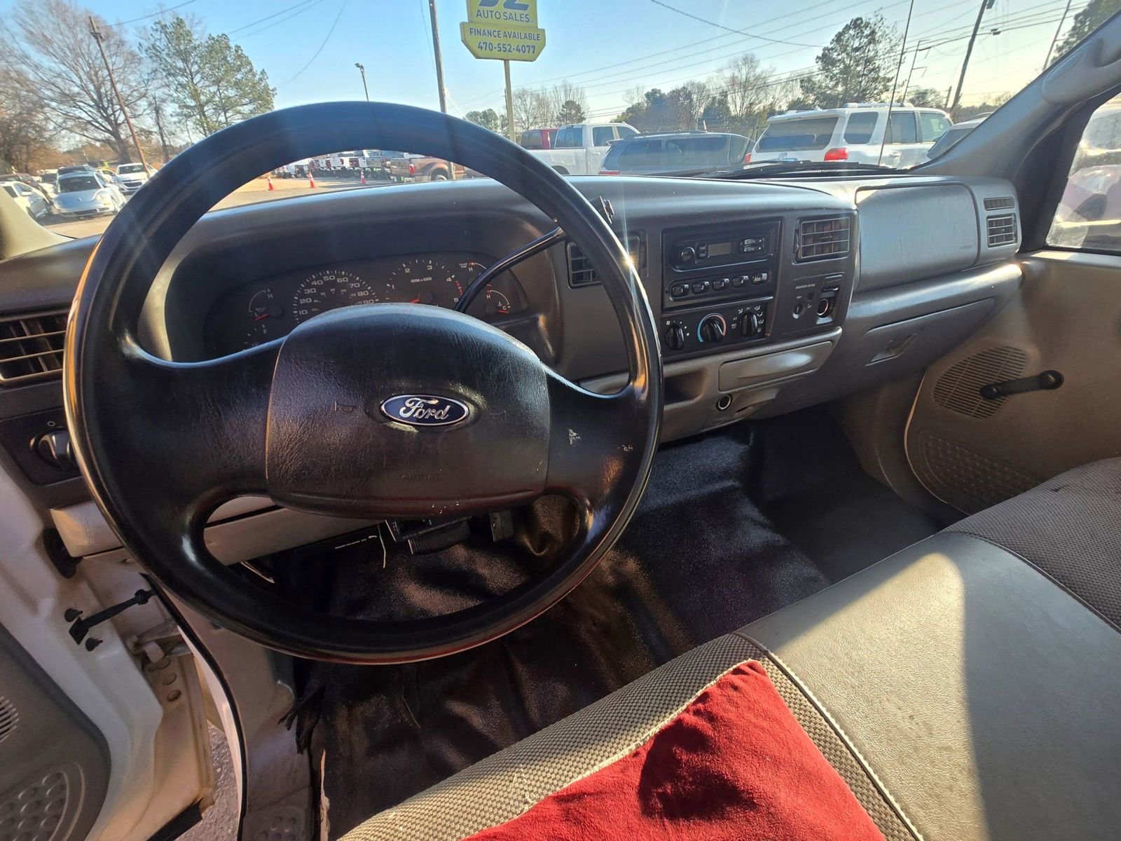 Used 2004 Ford F550 2WD Regular Cab Super Duty image 8