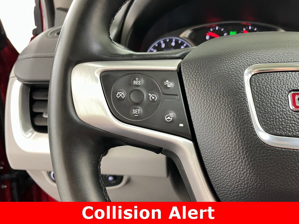 Used 2024 GMC Terrain SLT image 26