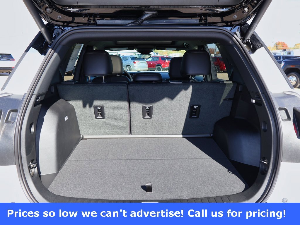 New 2026 GMC Terrain AT4 w/ Convenience Package III image 5