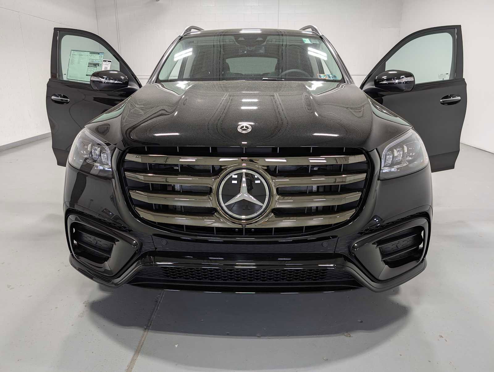 New 2026 Mercedes-Benz GLS 450 4MATIC image 12