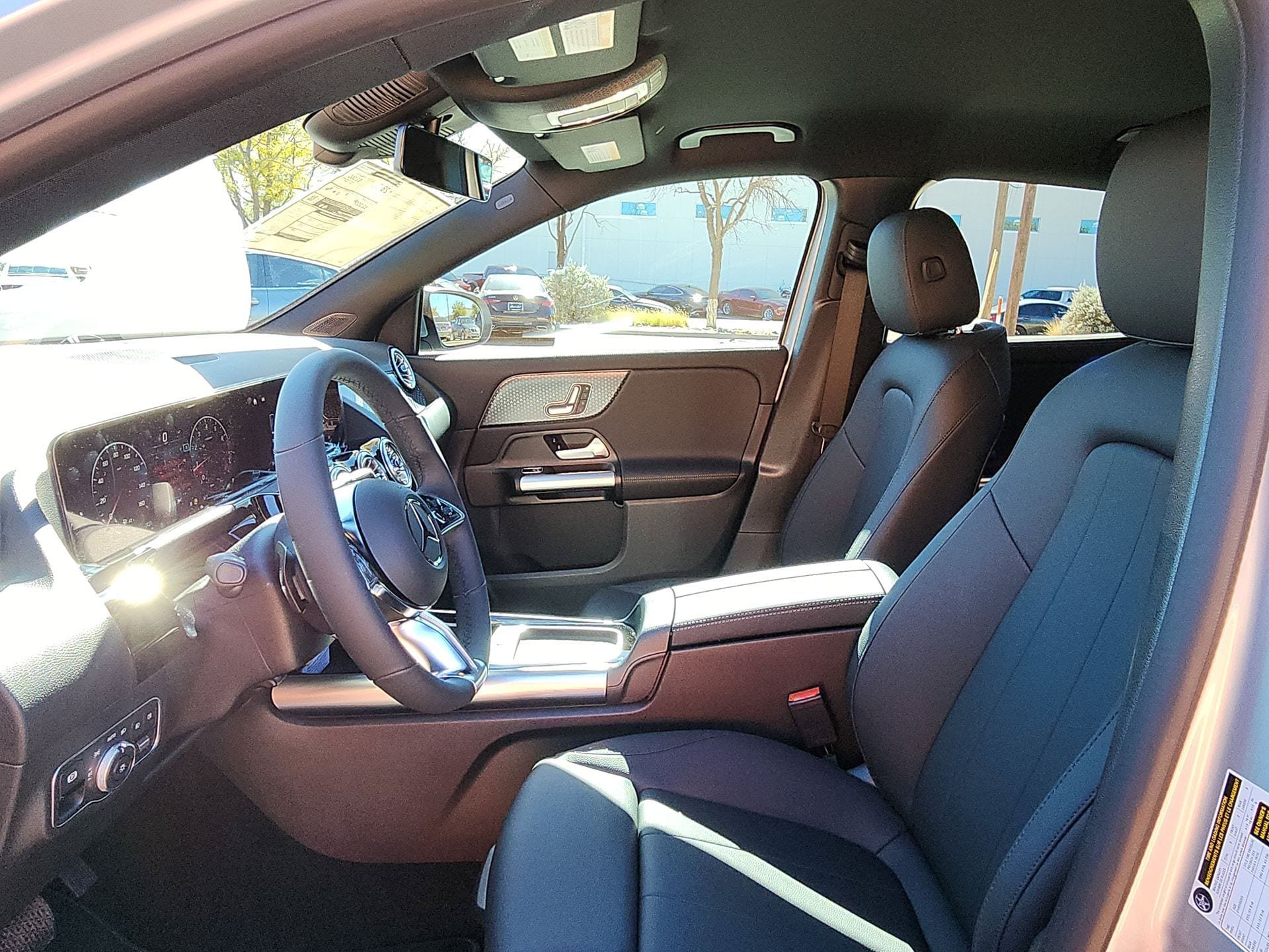 New 2025 Mercedes-Benz GLA 250 4MATIC image 16