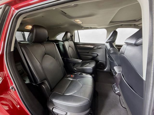 Used 2022 Toyota Highlander Limited image 27