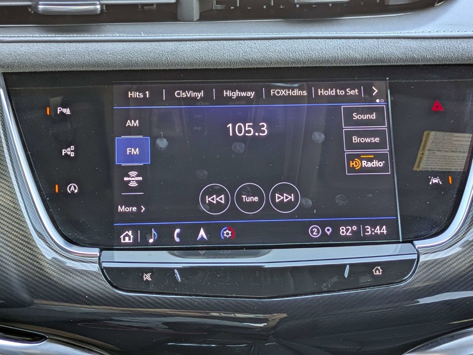 Used 2024 Cadillac XT6 Sport w/ Platinum Package AWD/4WD image 10