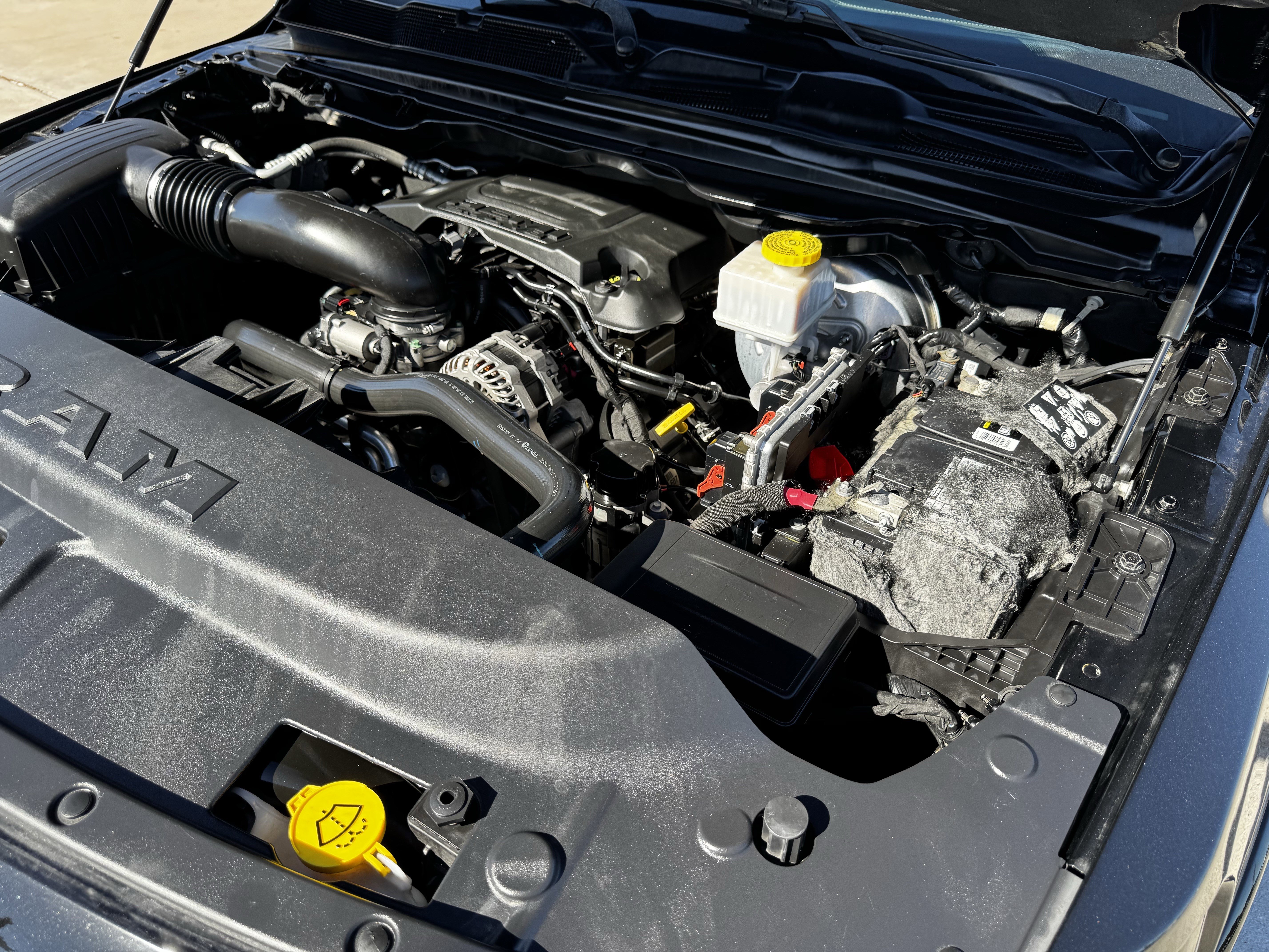 Used 2020 RAM 1500 Limited w/ Black Appearance Package image 46