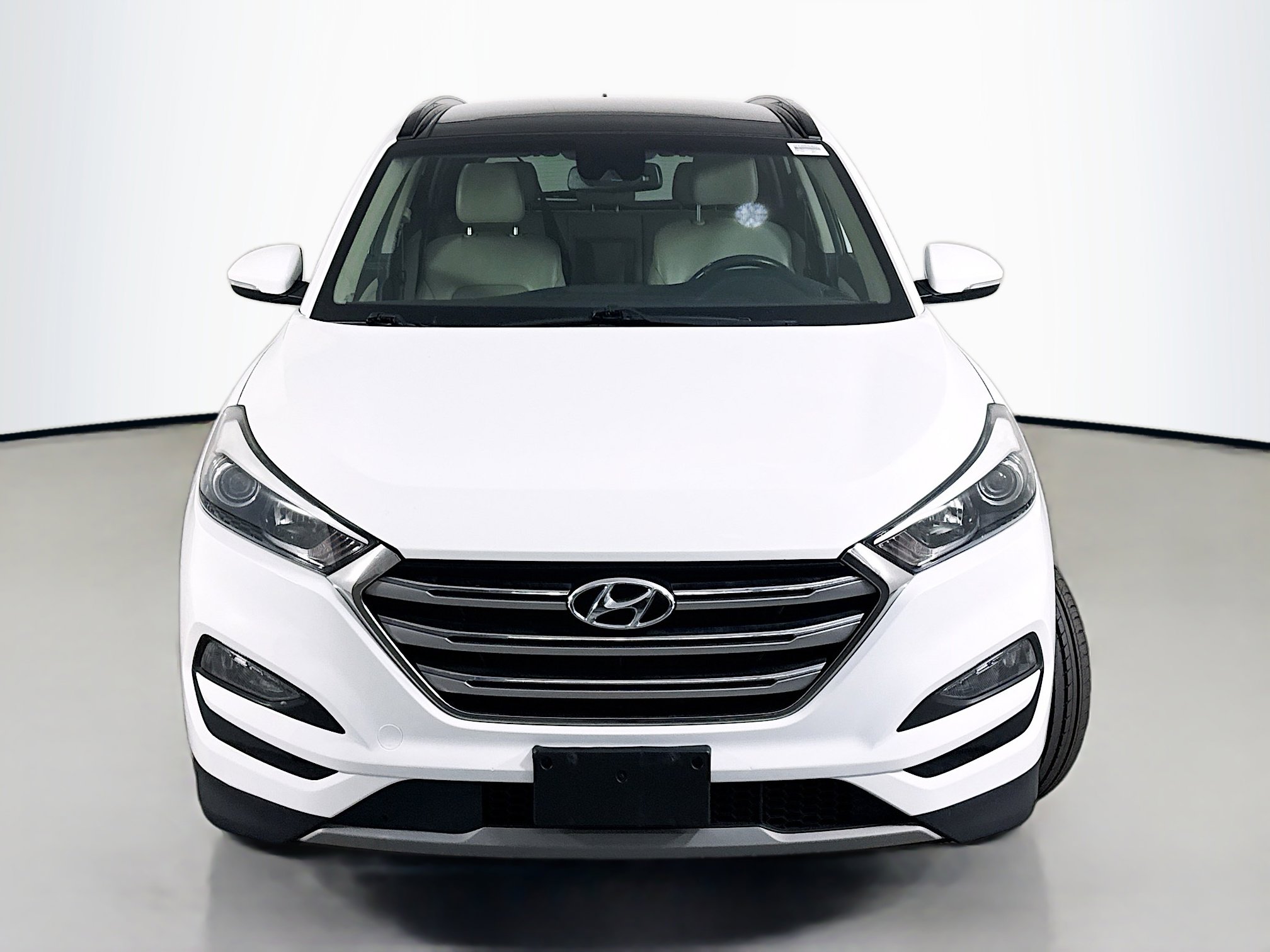 Used 2017 Hyundai Tucson Limited w/ Limited Ultimate Package 03 image 2