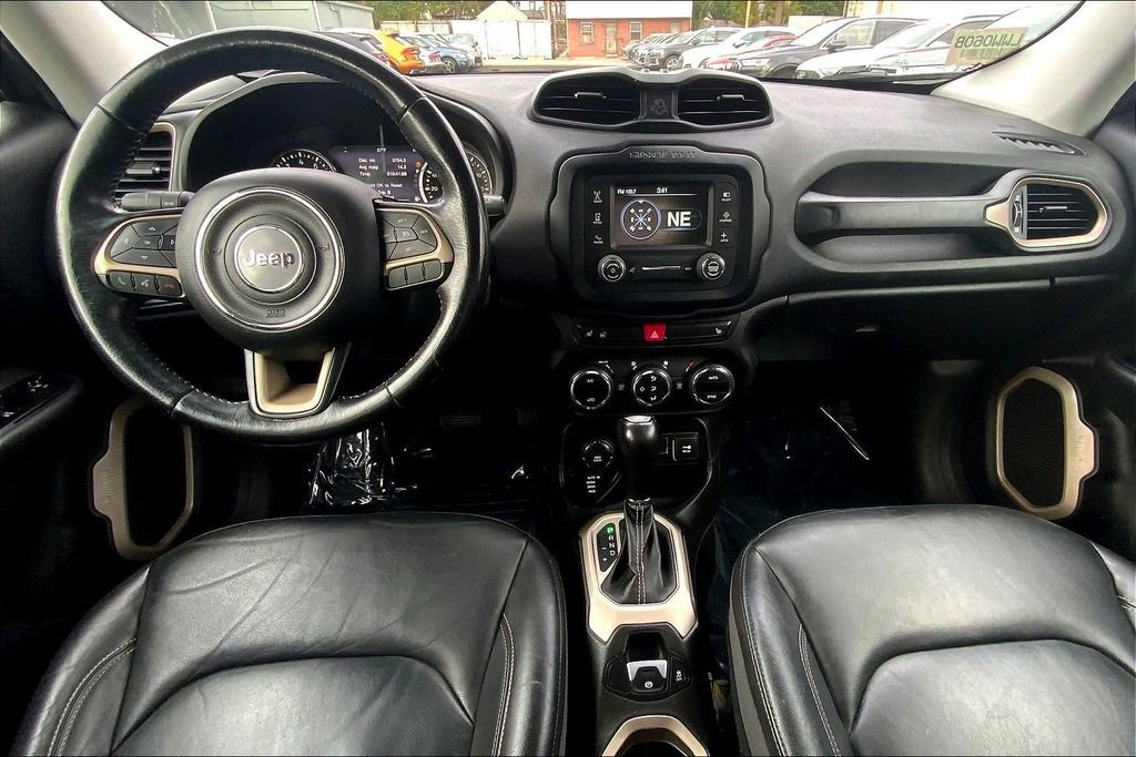 Used 2016 Jeep Renegade Limited image 15