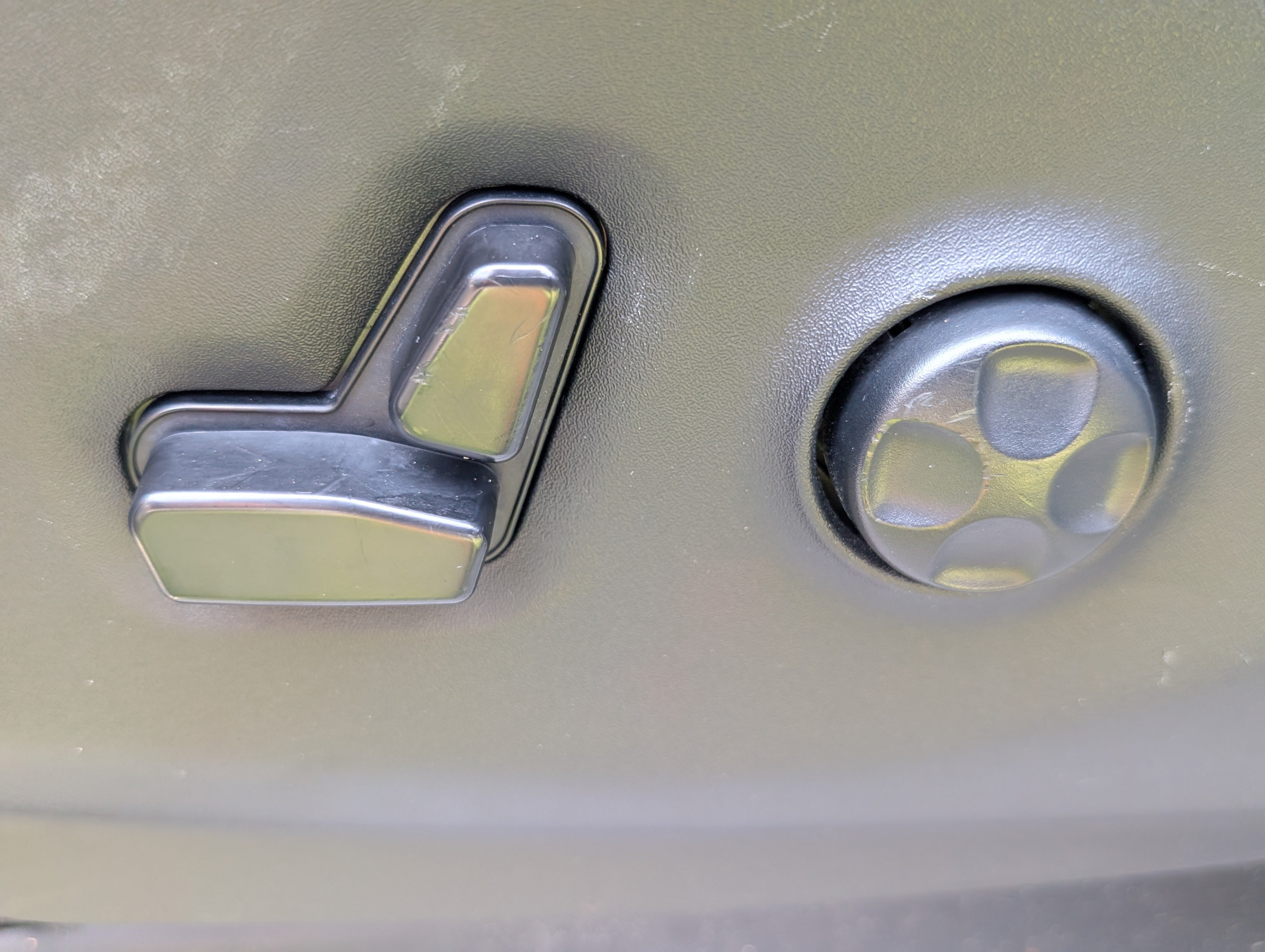 Used 2023 Chrysler Pacifica Touring-L FWD image 21