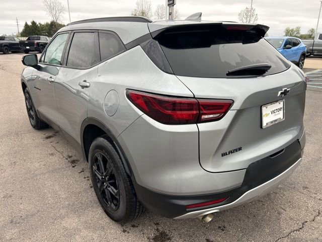 Used 2023 Chevrolet Blazer LT w/ Midnight/Sport Edition FWD image 7