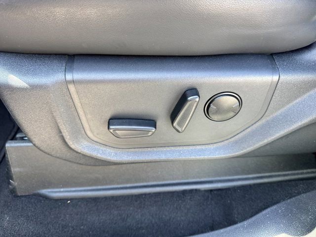 Used 2024 Ford Expedition XLT image 19