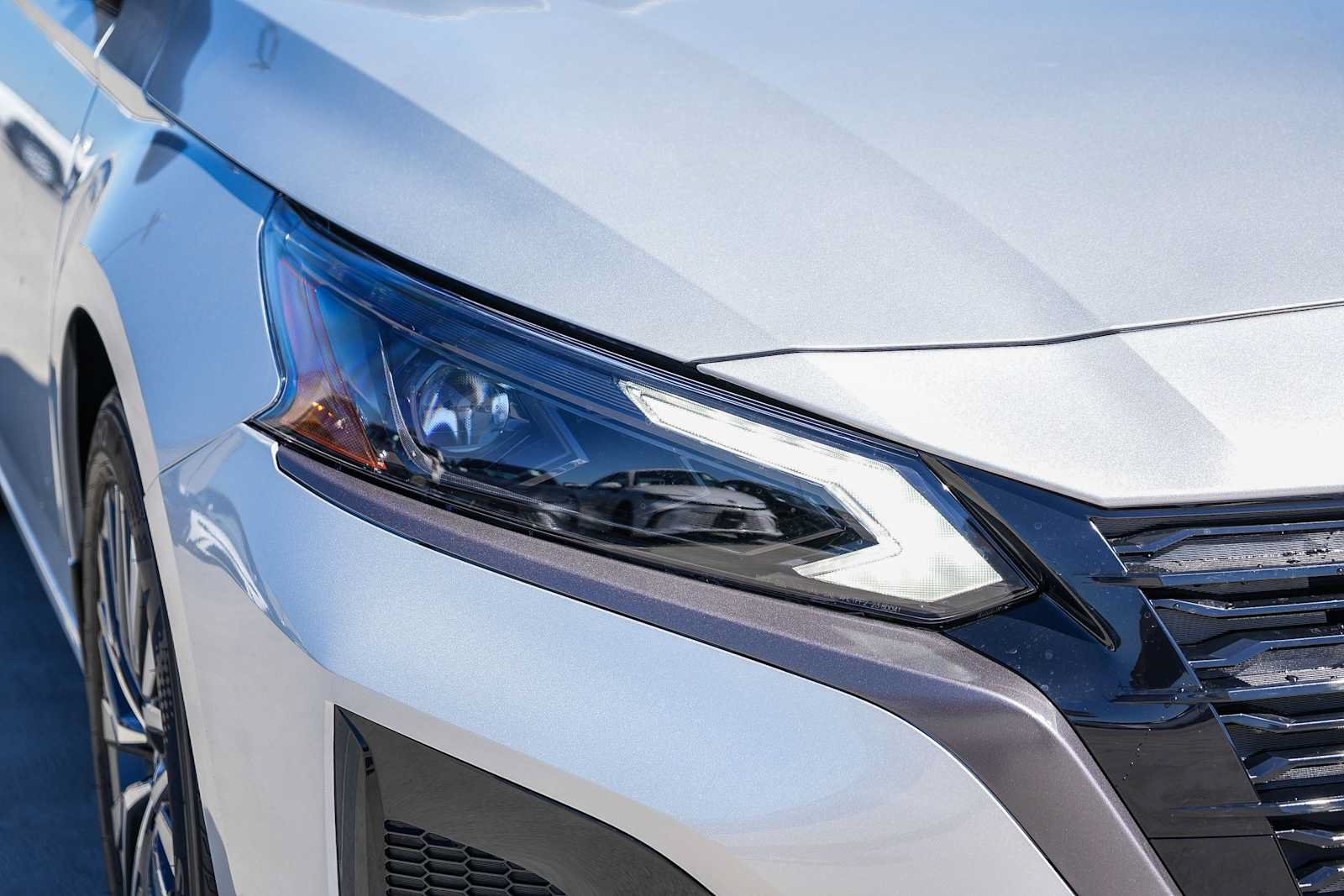 New 2026 Nissan Altima 2.5 SV FWD image 4
