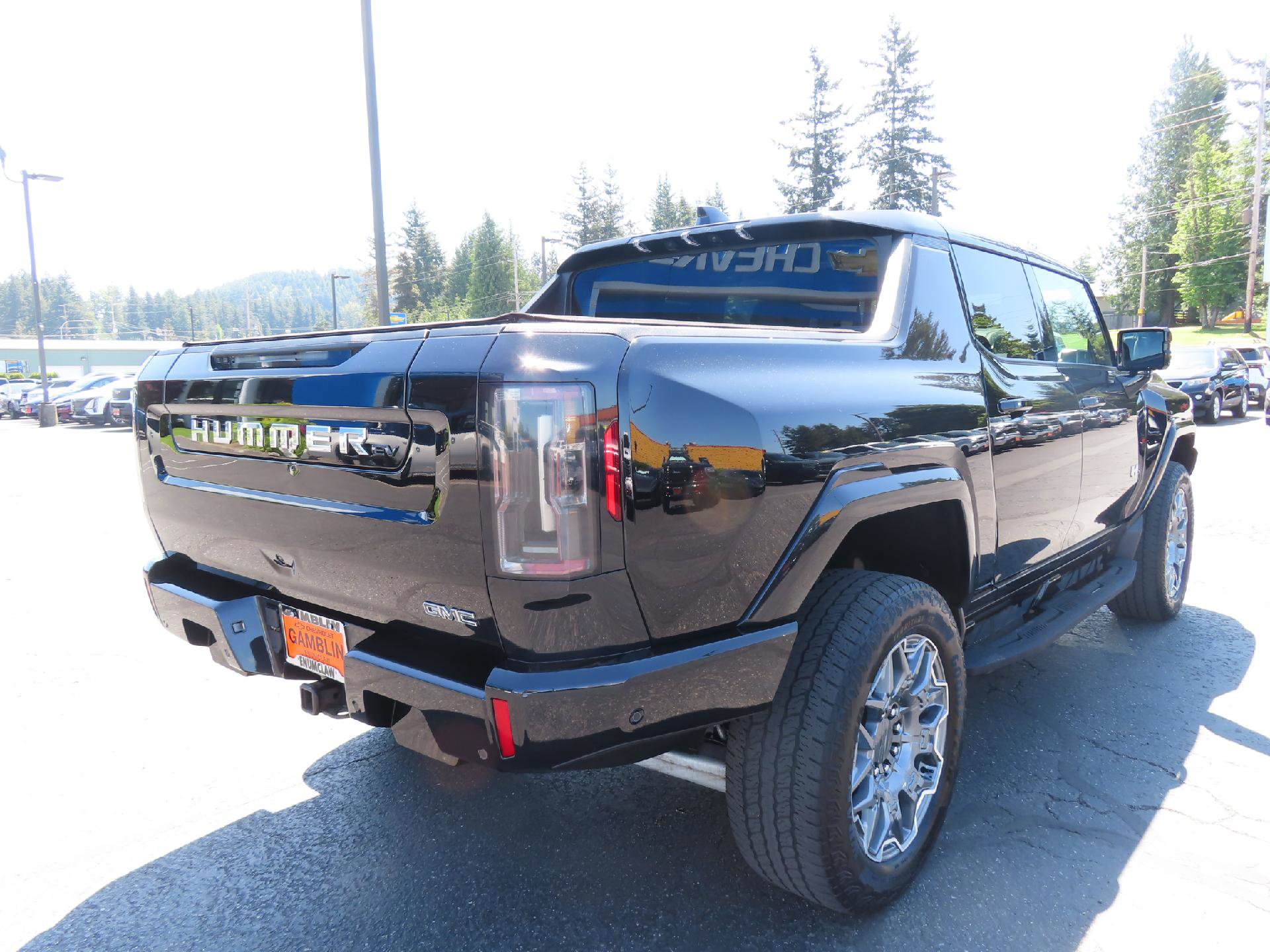 Used 2024 GMC Hummer EV 3X AWD/4WD image 9